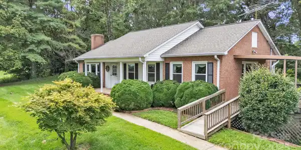 585 Rocky Springs Road