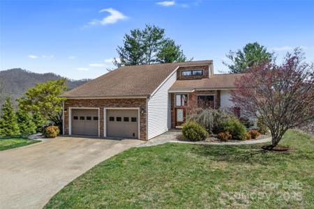 31 Bridle Path Drive