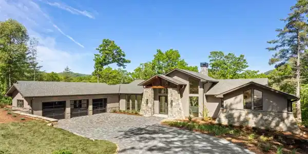 87 Misty Valley Parkway