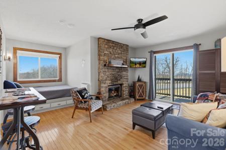 301 Pinnacle Inn Road
