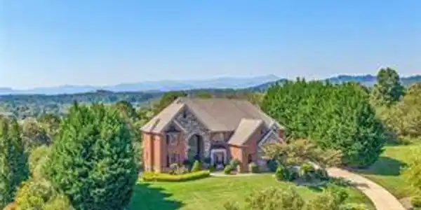 38 Bradford Vista