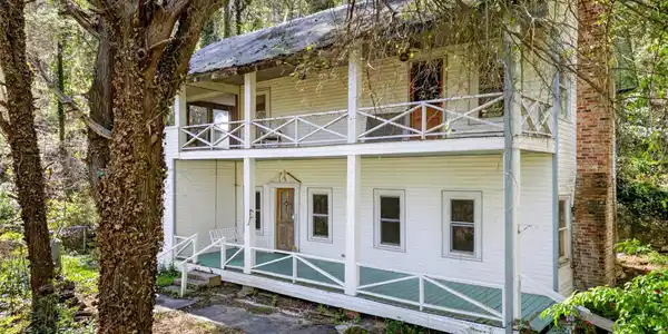 105 Poplar Street