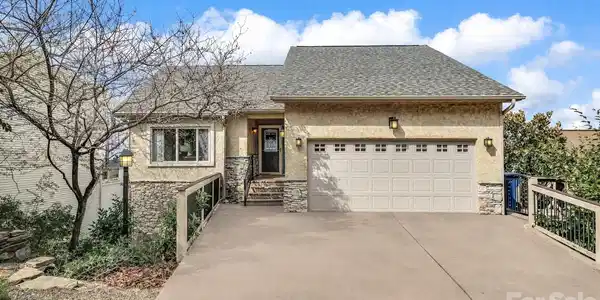 86 Distant View Drive