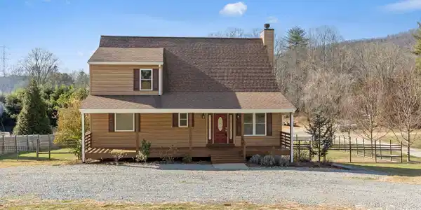 40 Forge Valley Drive