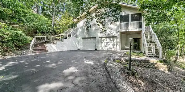 129 Melrose Court