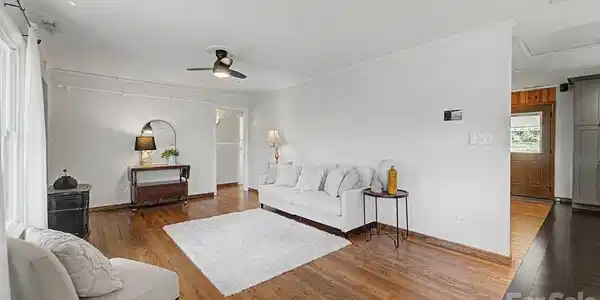 Image 4 Image 4