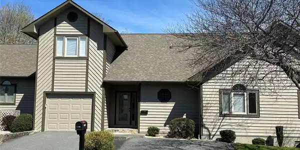 311 E Landing Drive
