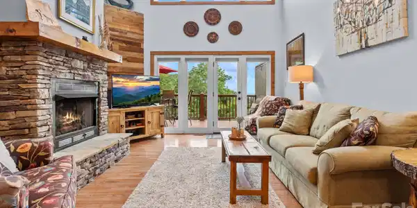 747 Whitetail Trail
