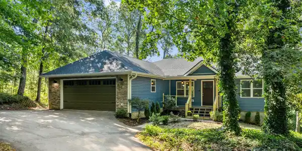 5 Stonewood Drive