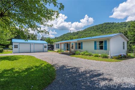 1458 Old Balsam Road