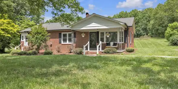 1770 NC 90 Highway W
