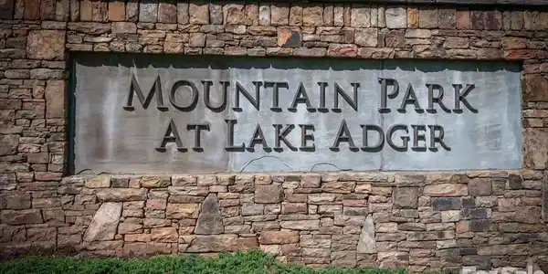 26 Mountain Parkway