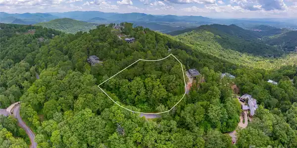 152 Skycliff Drive