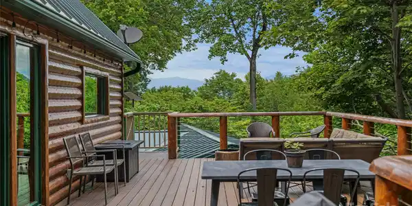 18 Hummingbird Hill