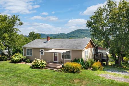 31 Skyland Circle