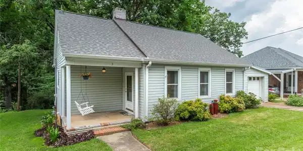 3 Enka Oak Street