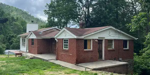 988 N Fork Road