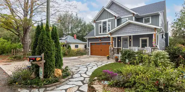 108 Enthoffer Street
