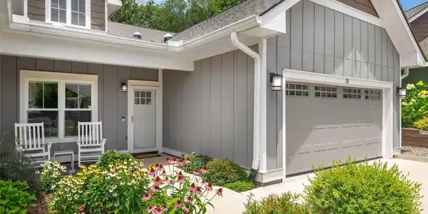 31 Cozy Cottage Way