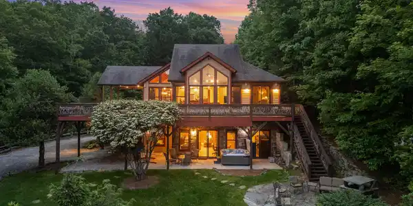 300 Falls View Drive