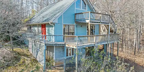 1350 Davis Mountain Road