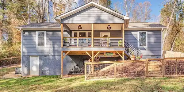 15 Edmond Woods Place
