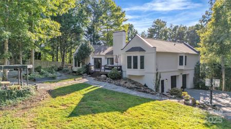 214 Ridgeway Drive