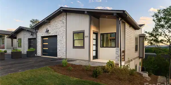 610 Storybook Villas Trail