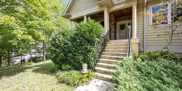 40 Mountain Shadows Drive