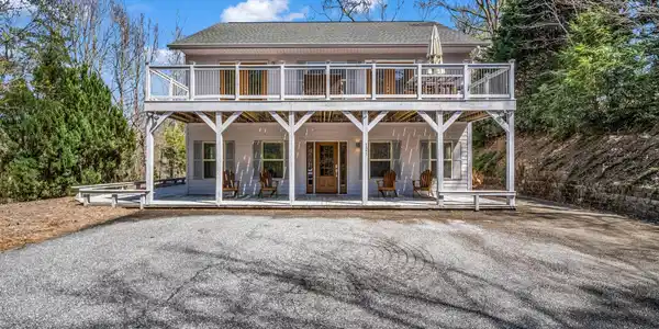 121 Fern Loop