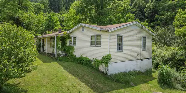 5622 Dutch Cove Road