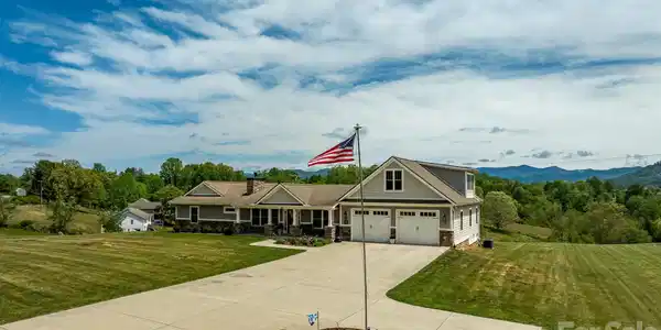 760 Jenkins Valley Road