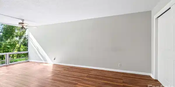 Image 4 Image 4