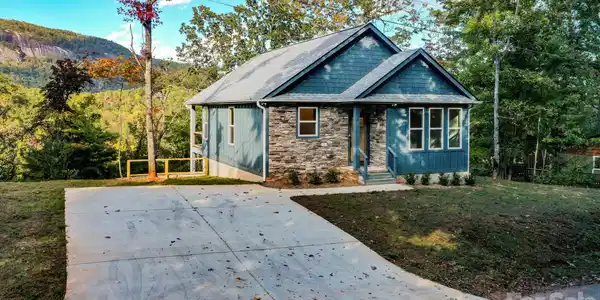 272 Seton Road