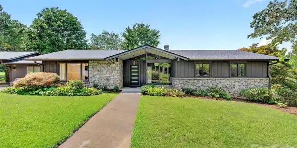 208 Dogwood Lane