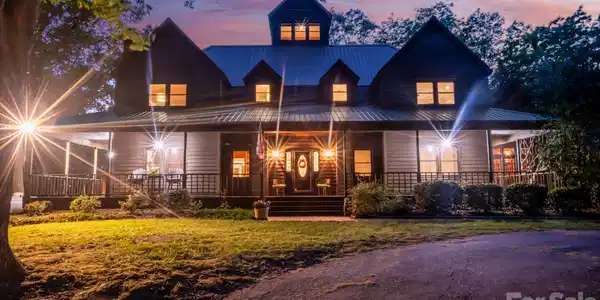 300 Cottonstone Lane