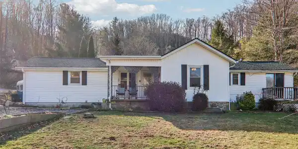 7 Landon Mountain Lane
