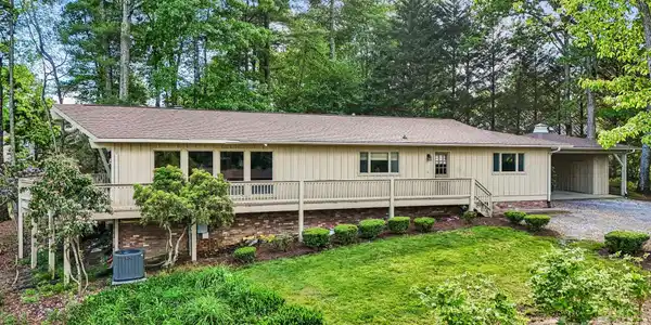 3 Greenbriar Woods Circle