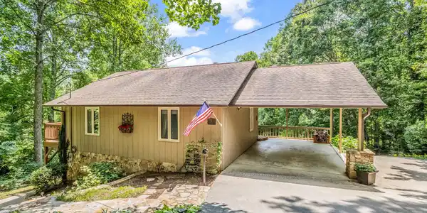12 Chippewa Trail