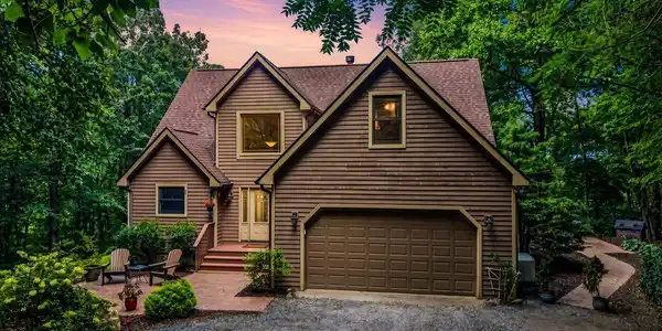 121 Mitchell View Drive