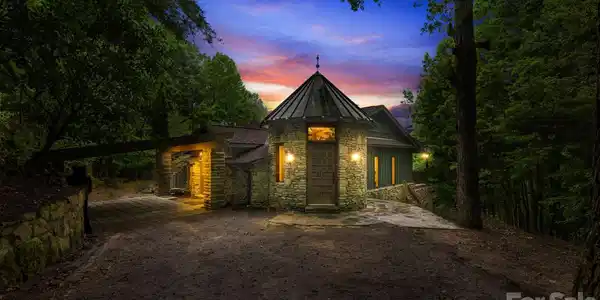 284 Indian Cave Park Road