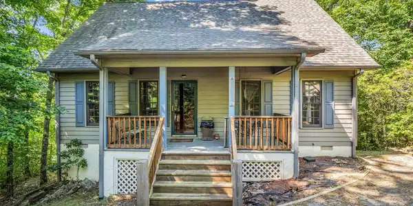 439 Youngs Mountain Drive
