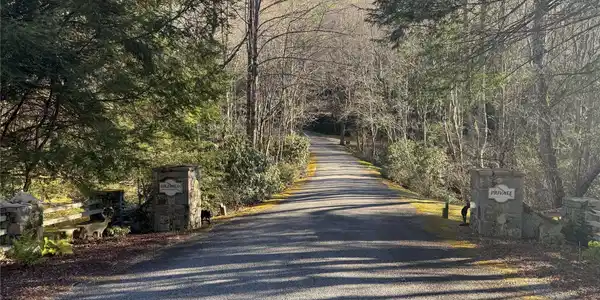 V/L Spanish Oak Drive