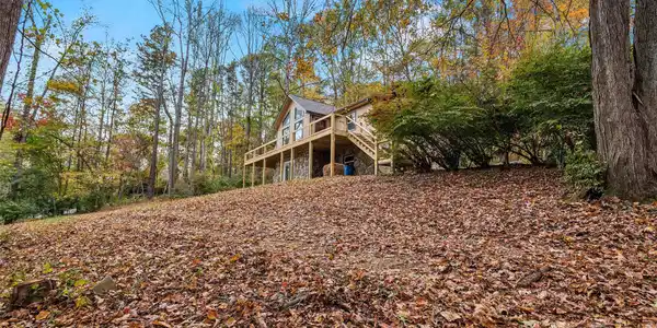201 Cedarview Drive