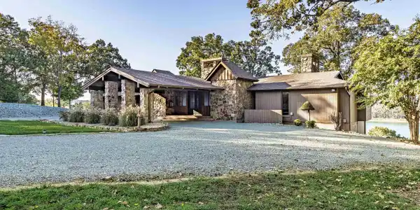 639 Sycamore Springs Circle