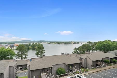 200 Hamilton Oaks Drive