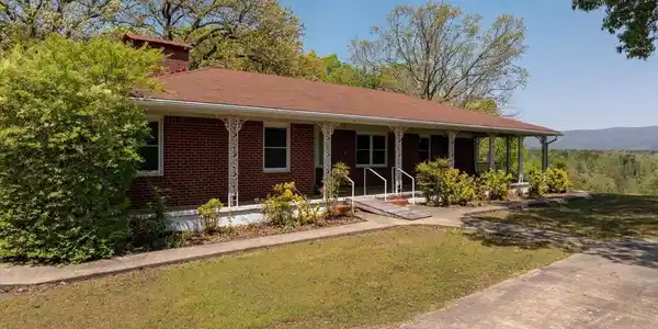 176 Polk Road 76