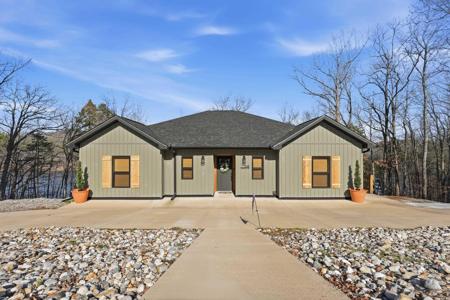 349 The Bluffs Drive