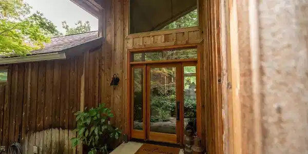 659 Lakefront Road