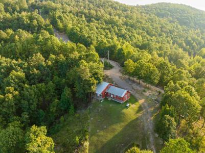 400 Mt. Laurel Loop